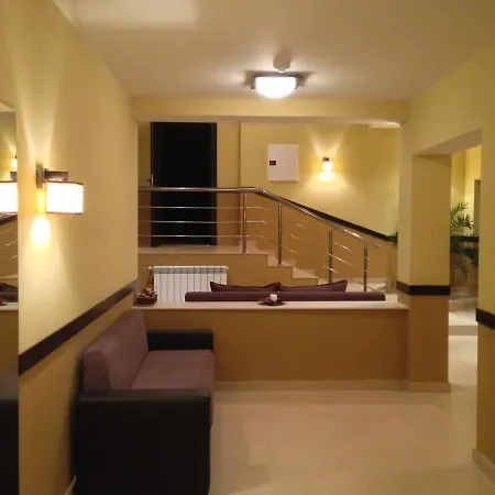 Hotel Park Stratesh 3*
