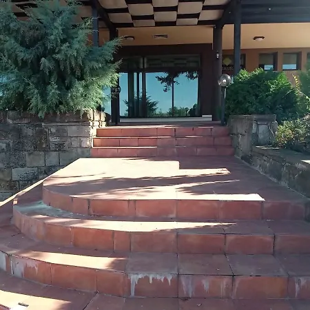 Park Stratesh Hotel 3*