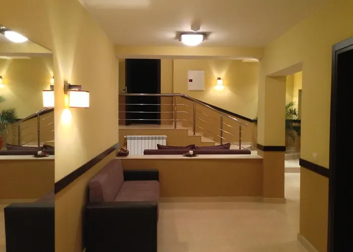 Хотел Park Stratesh 3*