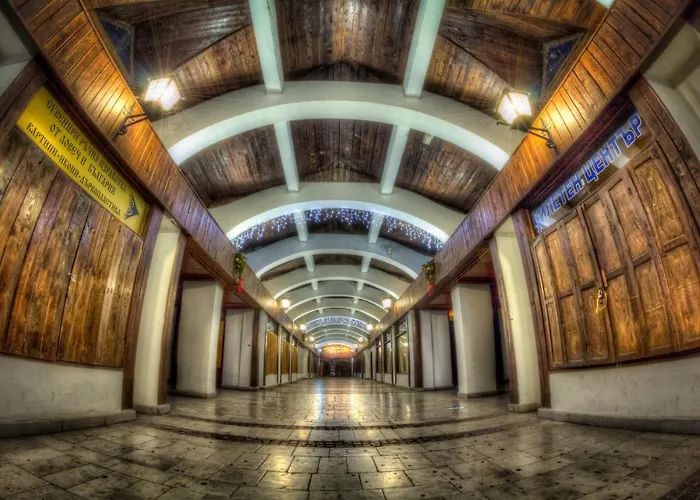 Park Stratesh Хотел 3*